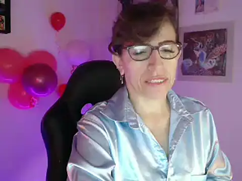 Snapshot of Chayla_Ruiz chatting on 02/16/25, 12:10 Chayla Ruiz online show from 02/16/25, 12:10