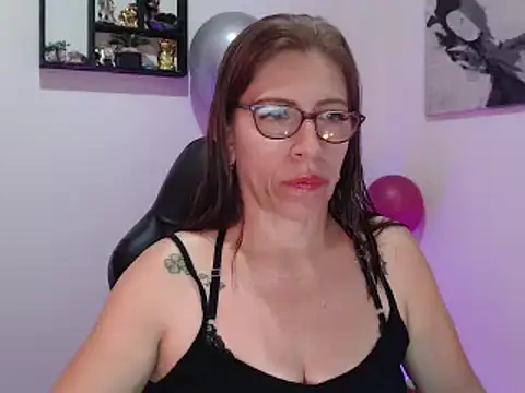 Snapshot of Chayla_Ruiz chatting on 03/13/25, 09:37 Chayla Ruiz online show from 03/13/25, 09:37