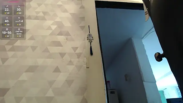 Snapshot of Chayla_Ruiz chatting on 09/13/25, 12:27 Chayla Ruiz online show from 09/13/25, 12:27