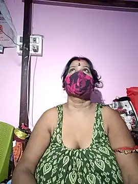 parioo7 online show from 10/15/25, 03:45