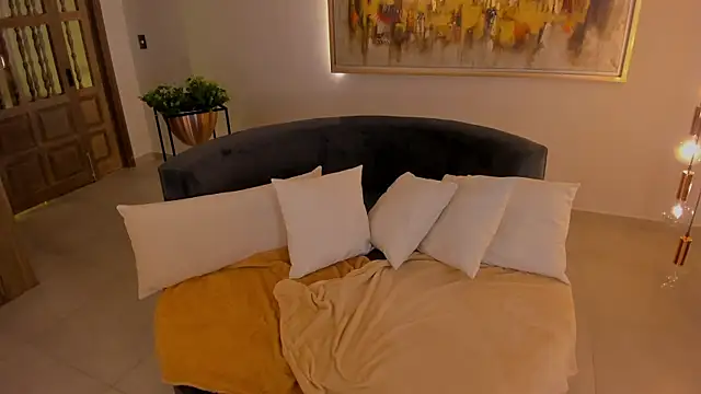 Snapshot of KateSunder chatting on 11/02/25, 07:33 KateSunder online show from 11/02/25, 07:33