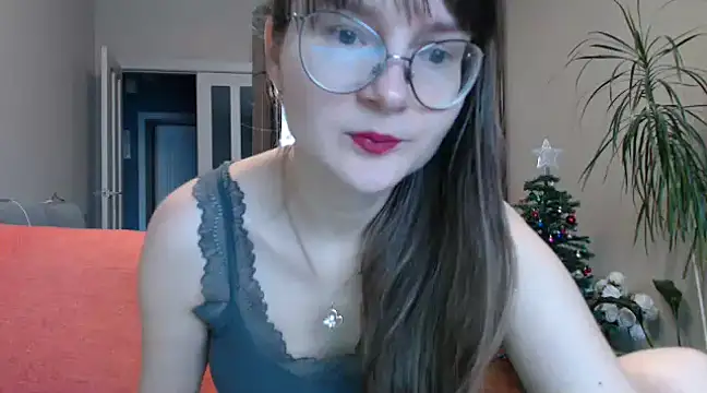 Snapshot of KiraGoldens chatting on 01/31/25, 07:39 KiraGoldens online show from 01/31/25, 07:39