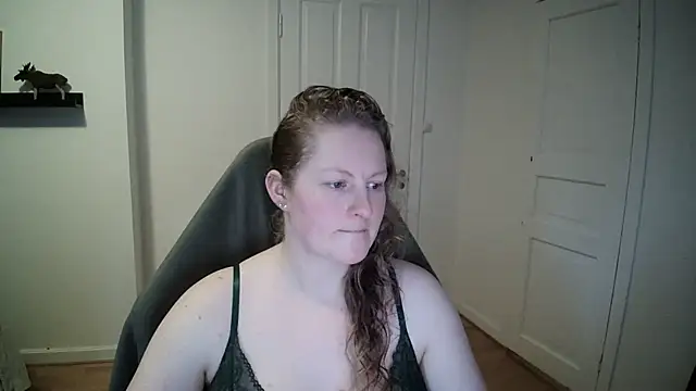 Girlnina-1995 online show from 01/07/25, 11:48