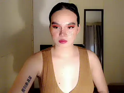 Snapshot of afilipinainLA chatting on 02/10/25, 12:08 afilipinainLA online show from 02/10/25, 12:08