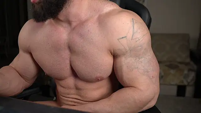 Snapshot of mike0xx chatting on 12/05/24, 03:15 mike0xx online show from 12/05/24, 03:15