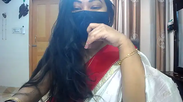 Snapshot of lady_maeda_ chatting on 02/04/25, 10:45 lady maeda online show from 02/04/25, 10:45