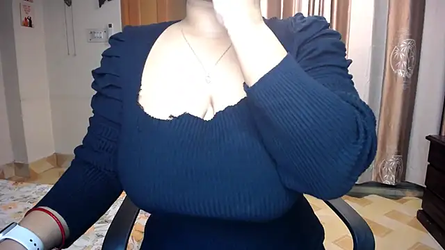 lady maeda  online show from 11/24/25, 07:02