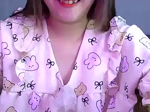 Bee 2k online show from 02/19/25, 04:55