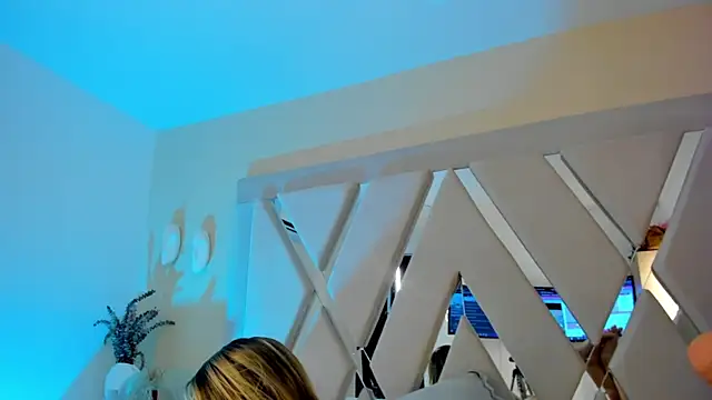 malejabenzz online show from 02/18/25, 10:47