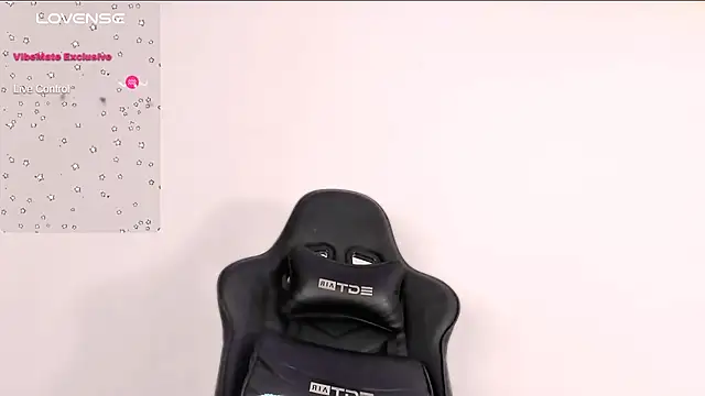 LuisaVinasco online show from 12/15/24, 01:13