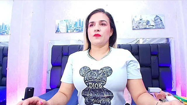 Snapshot of _carolina_fox chatting on 02/26/25, 03:10 carolina fox online show from 02/26/25, 03:10