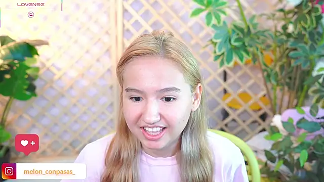 Snapshot of Pinkie_Princes chatting on 10/26/25, 05:35 Pinkie Princes online show from 10/26/25, 05:35