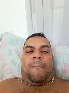 Snapshot of Ben_joseph1976 chatting on 12/25/24, 03:38 Ben joseph1976 online show from 12/25/24, 03:38