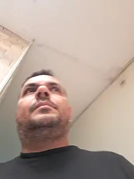 Snapshot of Ben_joseph1976 chatting on 02/20/25, 06:35 Ben joseph1976 online show from 02/20/25, 06:35