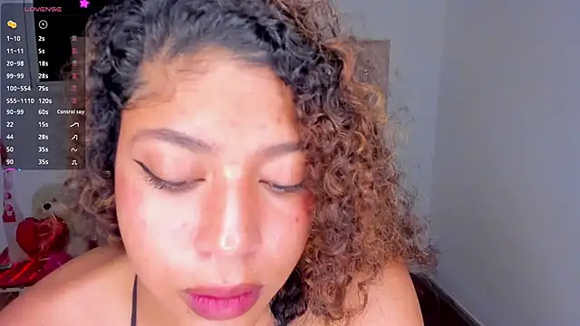 Snapshot of LilyBrunette chatting on 03/19/25, 01:21 LilyBrunette online show from 03/19/25, 01:21