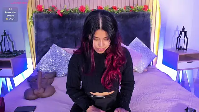 Snapshot of Karlagonzales_ chatting on 10/11/25, 10:03 Karlagonzales online show from 10/11/25, 10:03