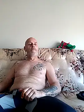Snapshot of Ryeguy6969 chatting on 12/09/24, 03:44 Ryeguy6969 online show from 12/09/24, 03:44