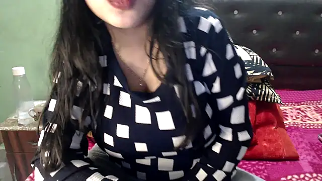 Snapshot of HOT_CHILLY chatting on 01/23/25, 11:48 HOT CHILLY online show from 01/23/25, 11:48