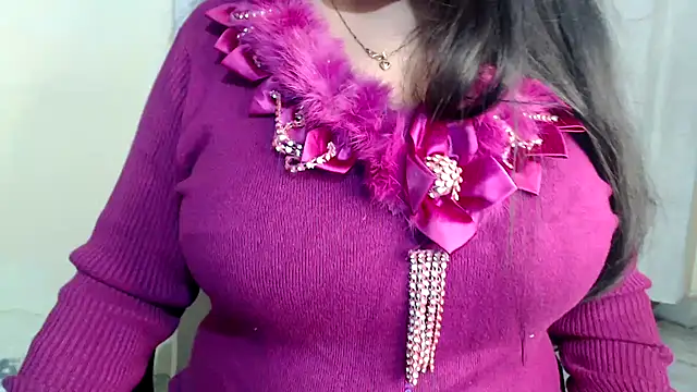 Snapshot of HOT_CHILLY chatting on 02/22/25, 06:41 HOT CHILLY online show from 02/22/25, 06:41