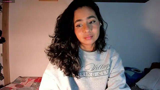 valeryvegas 2 online show from 10/31/25, 04:46