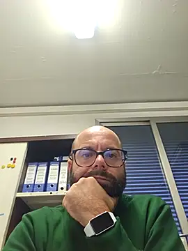 Dolceporco19 online show from 11/18/25, 04:11