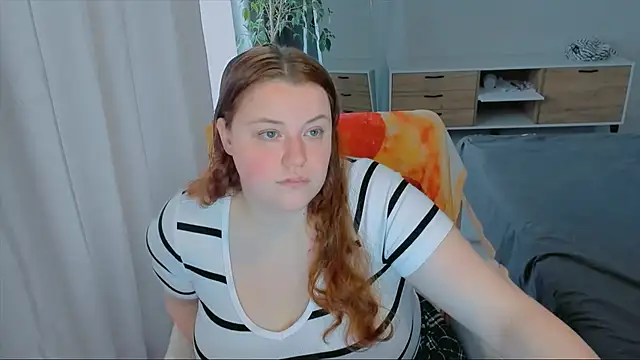 PolinaSalvatore online show from 10/12/25, 11:42