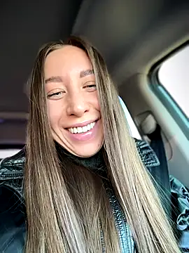 EvaCatt online show from 11/11/25, 03:39