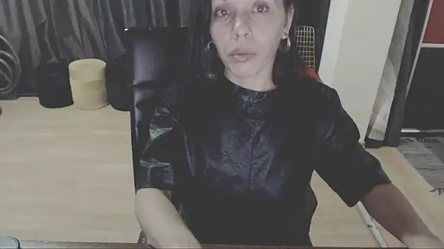 GoldenSasha online show from 11/23/25, 01:49