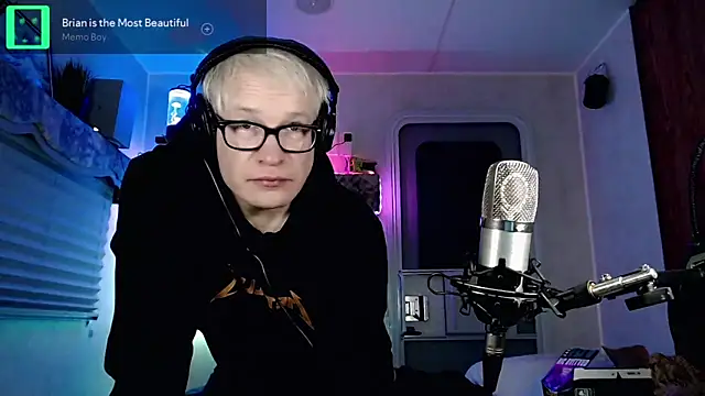 Snarfle82 online show from 02/05/25, 11:55