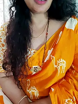 Snapshot of Indian_desi_wife chatting on 12/10/24, 06:11 Indian desi wife online show from 12/10/24, 06:11