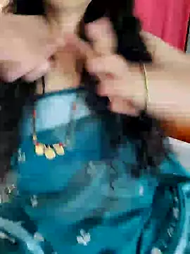 Snapshot of Indian_desi_wife chatting on 12/28/24, 05:55 Indian desi wife online show from 12/28/24, 05:55