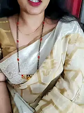Snapshot of Indian_desi_wife chatting on 12/30/24, 04:51 Indian desi wife online show from 12/30/24, 04:51