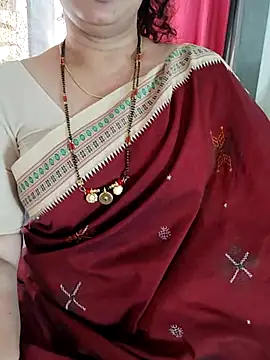 Snapshot of Indian_desi_wife chatting on 01/08/25, 05:48 Indian desi wife online show from 01/08/25, 05:48