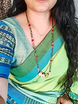 Snapshot of Indian_desi_wife chatting on 02/17/25, 07:42 Indian desi wife online show from 02/17/25, 07:42