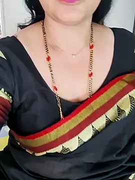 Snapshot of Indian_desi_wife chatting on 02/20/25, 05:55 Indian desi wife online show from 02/20/25, 05:55