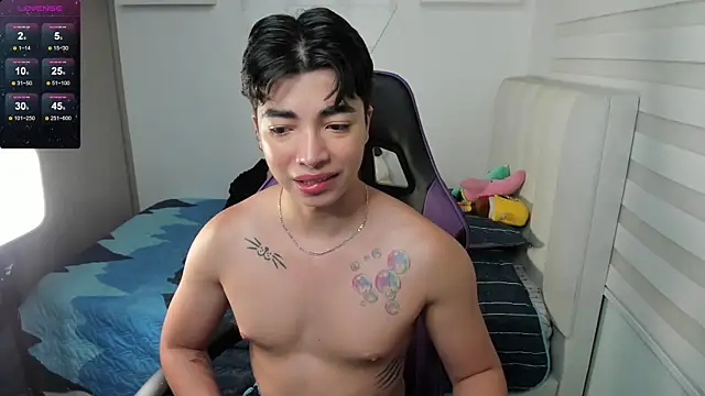 santy7v7 online show from 10/17/25, 01:14