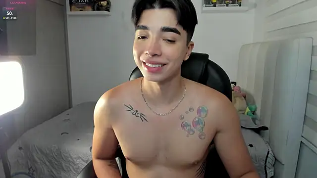 santy7v7 online show from 11/20/25, 01:22