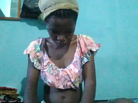 sweetchic  online show from 03/05/25, 04:34