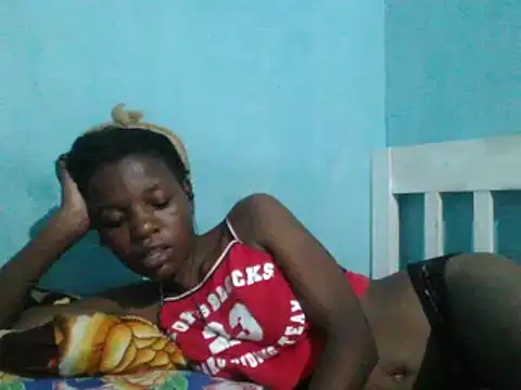 sweetchic  online show from 03/12/25, 10:39