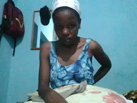 sweetchic  online show from 03/18/25, 11:20