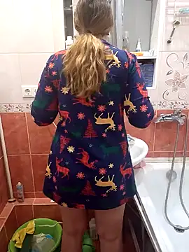 DienkaGreen online show from 12/14/24, 11:50