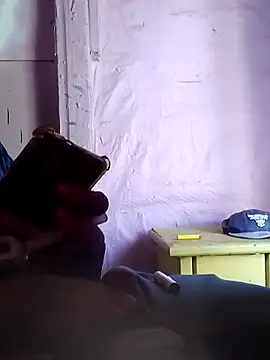 Wero4200 online show from 10/08/25, 08:06