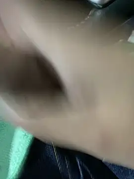 Sendnud3s69696 online show from 09/30/25, 09:53