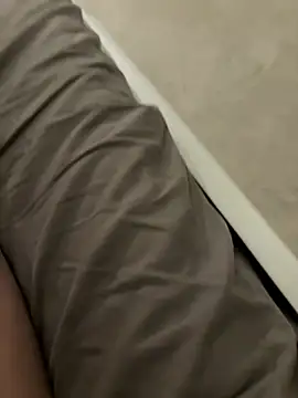 agitnizci13 online show from 01/05/25, 09:25