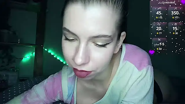 Snapshot of cruellagoth666 chatting on 12/09/24, 02:49 cruellagoth666 online show from 12/09/24, 02:49