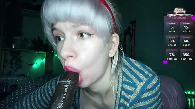 Snapshot of cruellagoth666 chatting on 12/23/24, 03:55 cruellagoth666 online show from 12/23/24, 03:55
