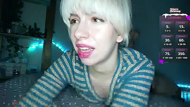 Snapshot of cruellagoth666 chatting on 01/30/25, 04:24 cruellagoth666 online show from 01/30/25, 04:24