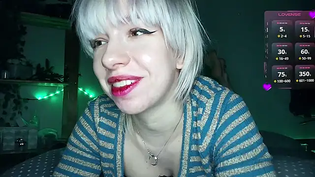 Snapshot of cruellagoth666 chatting on 02/15/25, 03:28 cruellagoth666 online show from 02/15/25, 03:28