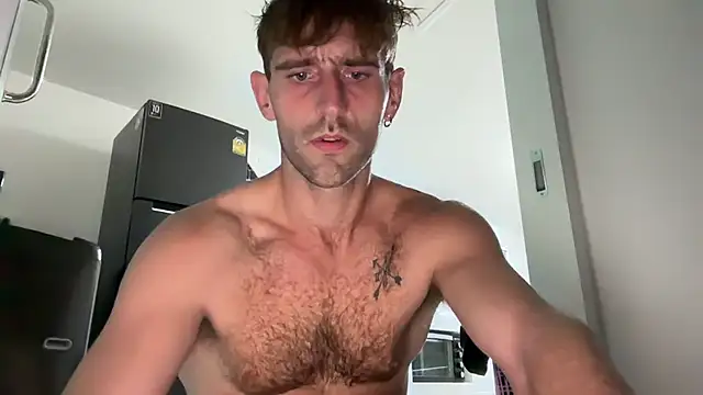 Snapshot of lukegunn chatting on 01/29/25, 11:04 lukegunn online show from 01/29/25, 11:04