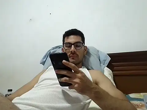 Snapshot of x-sebastian chatting on 10/05/25, 07:12 x-sebastian online show from 10/05/25, 07:12